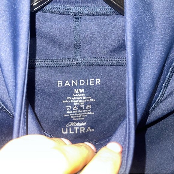 Michelob ULTRA x BANDIER Encore Full Zip Jacket
MICHELOB ULTRA X BANDIER SZ: M - Picture 4 of 5